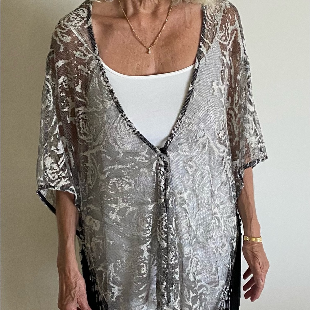Beautiful TYCHE Lacy Shawl/Cover Up - Picture 11 of 12